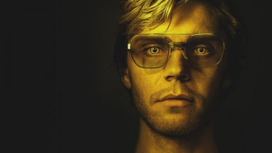 Dahmer - Monster: The Jeffrey Dahmer Story izle