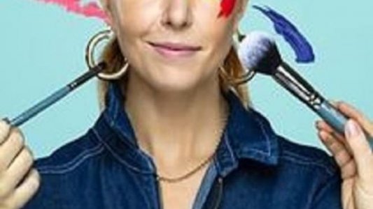 Glow Up izle