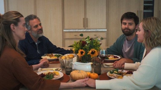Hal & Harper izle